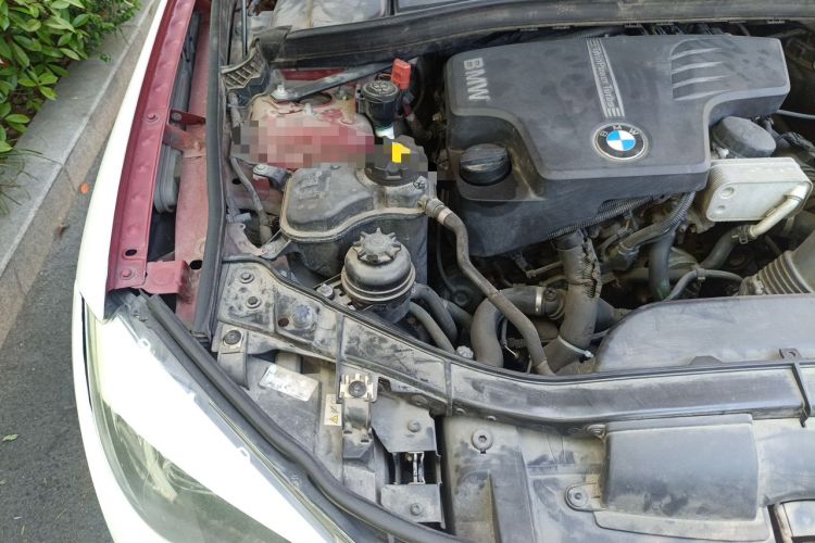 Used BMW X1 2012 xDrive20i Engine Bay Right