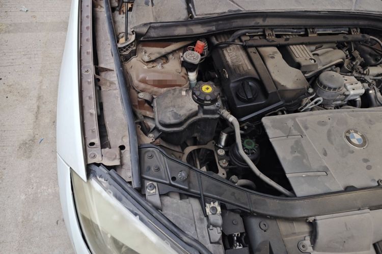 Used BMW X1 2012 sDrive18i Luxury Model Engine Bay Right