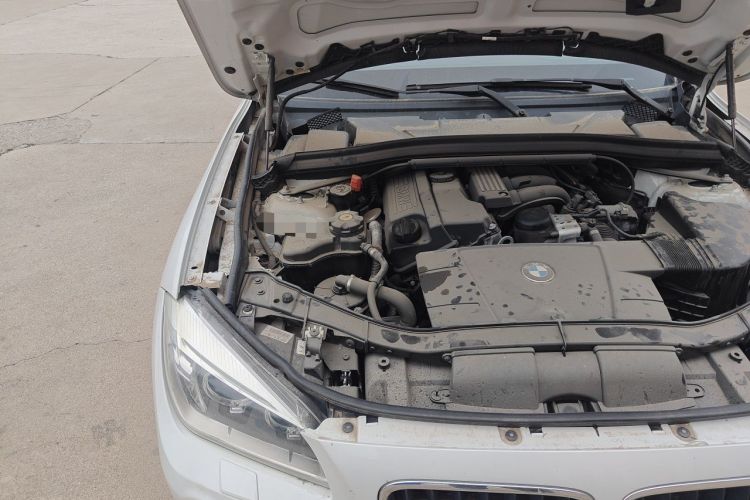 Used BMW X1 2012 sDrive18i Luxury Edition Engine Bay Right