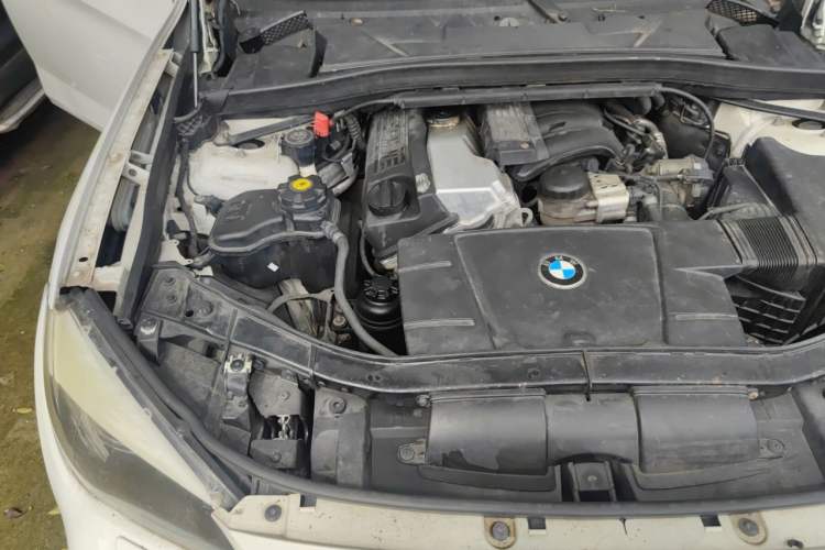 Used BMW X1 2012 sDrive18i Luxury Model Engine Bay Right
