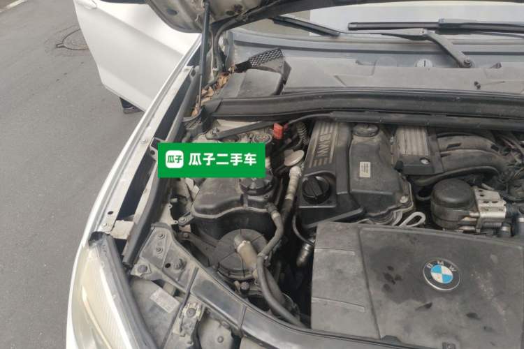 Used BMW X1 2012 sDrive18i Luxury Edition Engine Bay Right