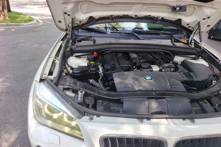 Used BMW X1 2012 sDrive18i Luxury Edition Engine Bay Right