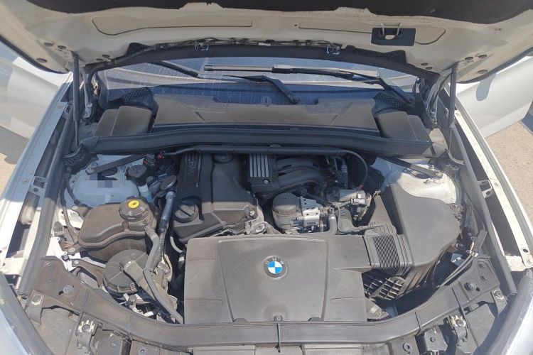 Used BMW X1 2012 sDrive18i Fashion Model Engine Bay