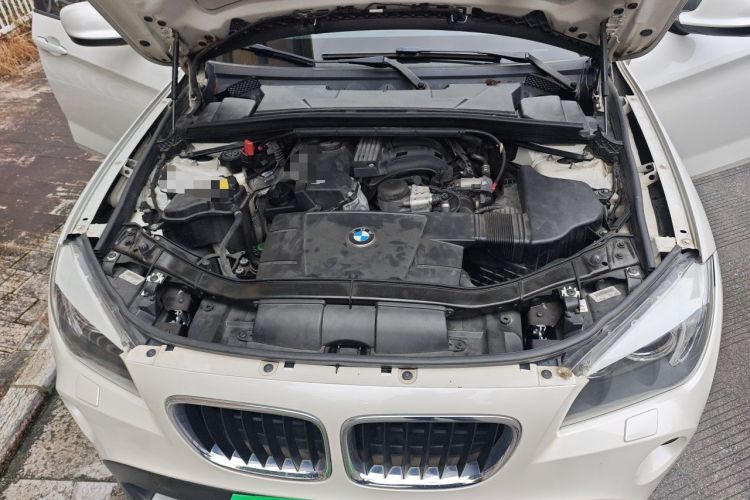 Used BMW X1 2012 sDrive18i Luxury Edition Engine Bay