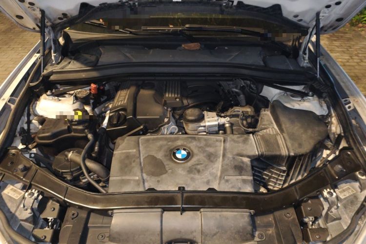 Used BMW X1 2012 sDrive18i Luxury Edition Engine Bay