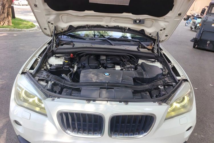 Used BMW X1 2012 sDrive18i Luxury Edition Engine Bay