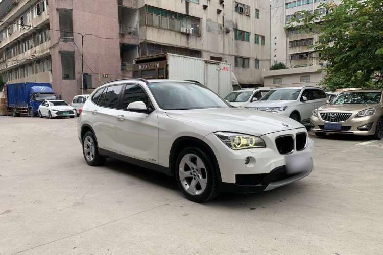 Used BMW X1 2012 sDrive18i Luxury Edition Exterior 2