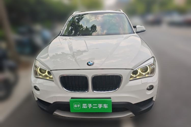 Used BMW X1 2012 sDrive18i Luxury Edition Front