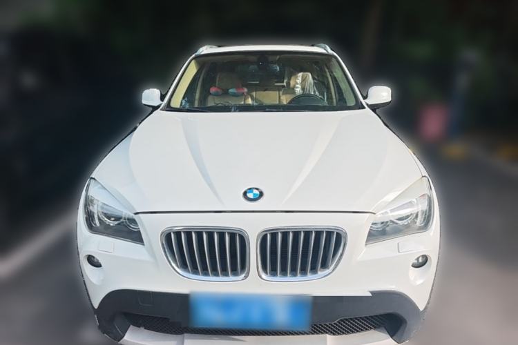 Used BMW X1 2012 sDrive18i Luxury Edition Front