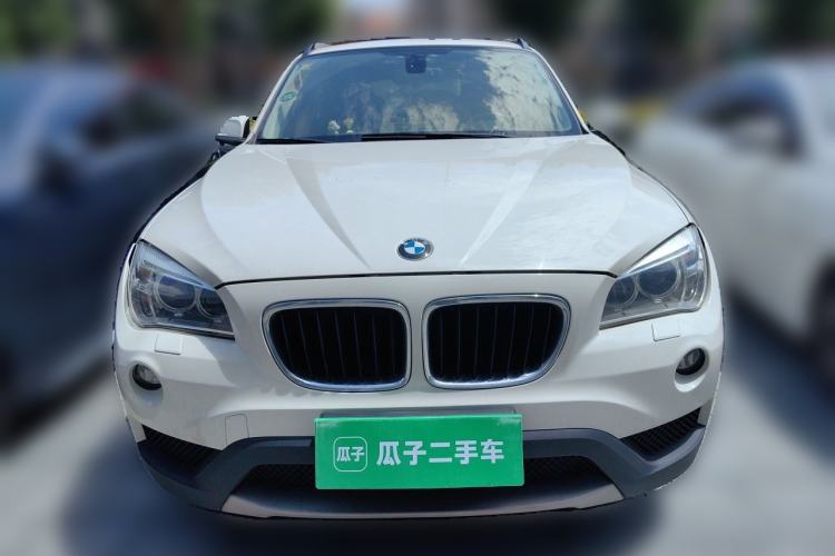 Used BMW X1 2012 sDrive18i Luxury Edition Front