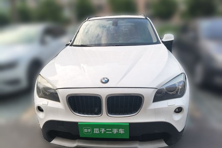 Used BMW X1 2012 sDrive18i Luxury Edition Front
