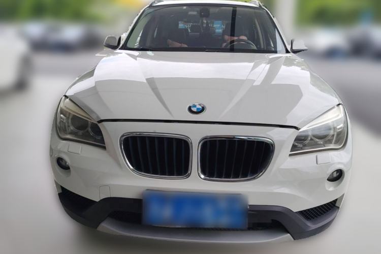 Used BMW X1 2012 sDrive18i Luxury Edition Front