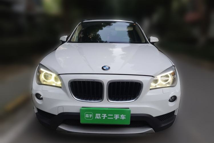 Used BMW X1 2012 sDrive18i Luxury Edition Front