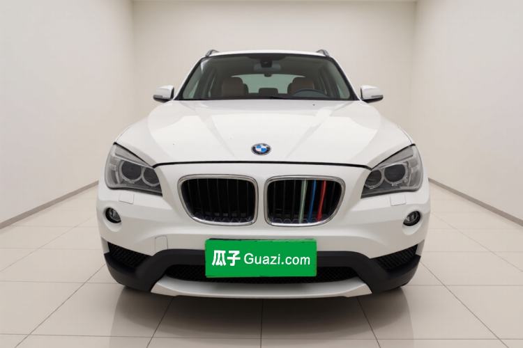Used BMW X1 2012 sDrive18i Luxury Edition Front