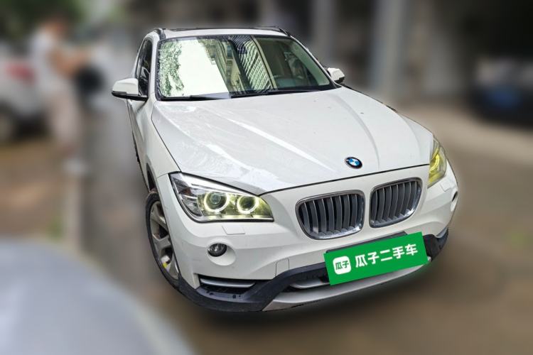 Used BMW X1 2012 sDrive18i Luxury Edition Front Right 45 Deg