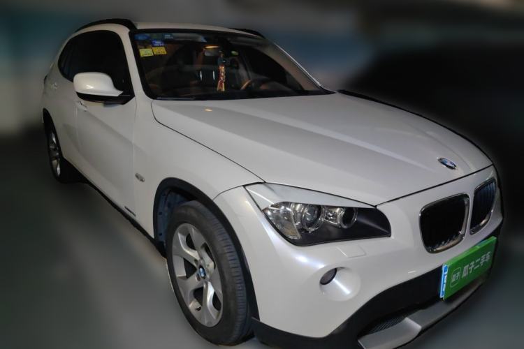Used BMW X1  Front Right 45 Deg