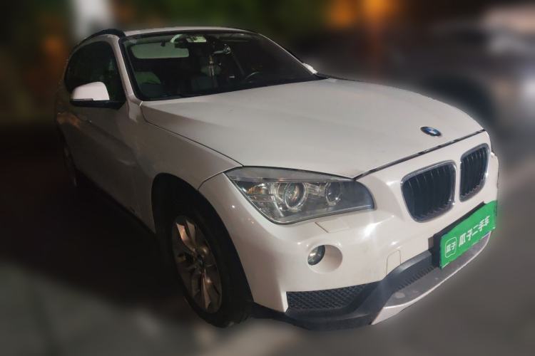 Used BMW X1 2012 sDrive18i Luxury Edition Front Right 45 Deg