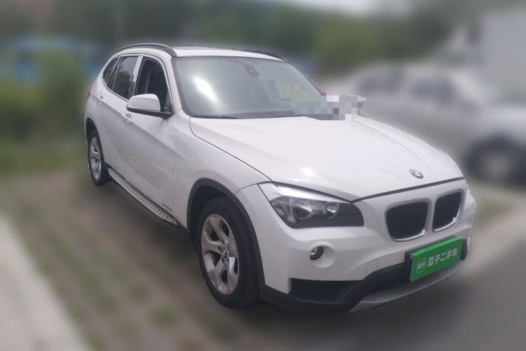 Used BMW X1 2012 sDrive18i Fashion Model Front Right 45 Deg