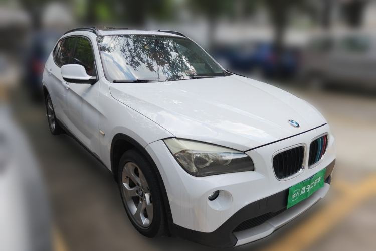 Used BMW X1 2012 sDrive18i Fashion Model Front Right 45 Deg