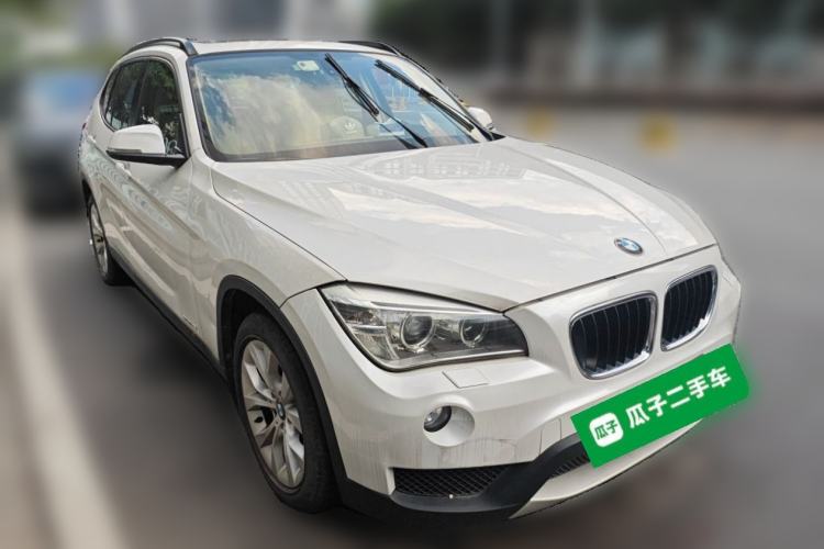 Used BMW X1 2012 sDrive18i Luxury Edition Front Right 45 Deg