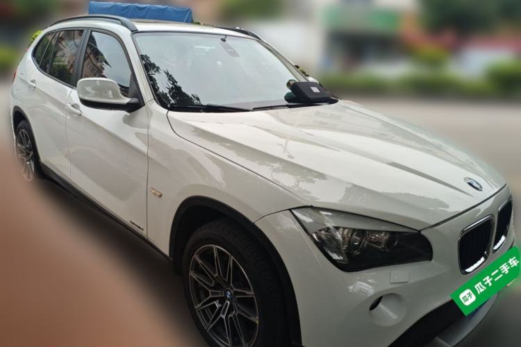 Used BMW X1 2012 sDrive18i Luxury Edition Front Right 45 Deg