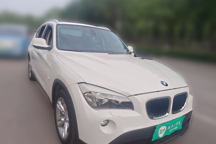 Used BMW X1 2012 xDrive20i Luxury Model Front Right 45 Deg