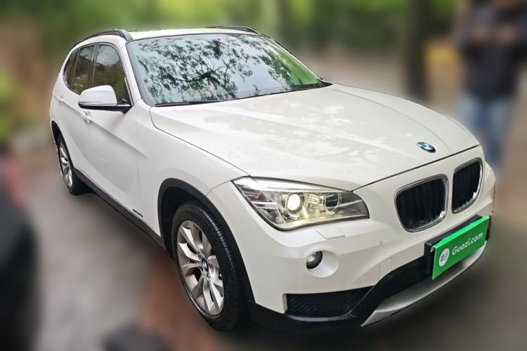 Used BMW X1 2012 sDrive18i Luxury Edition Front Right 45 Deg