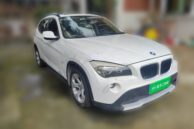 Used BMW X1 2012 sDrive18i Luxury Model Front Right 45 Deg