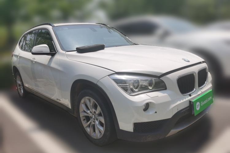 Used BMW X1 2012 sDrive18i Luxury Edition Front Right 45 Deg