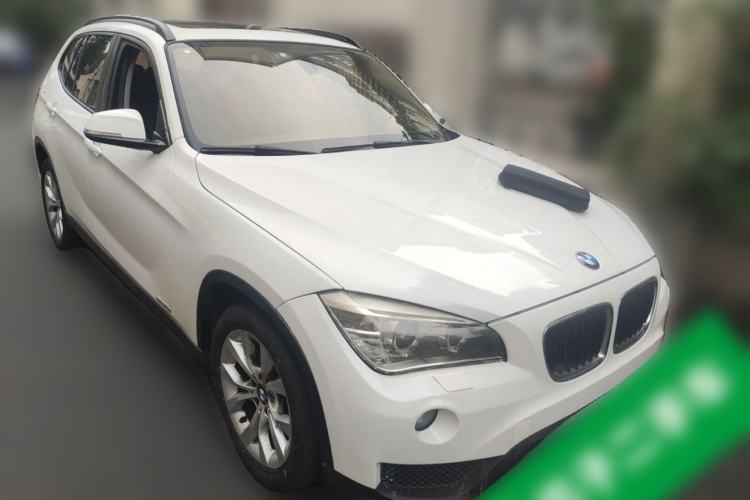 Used BMW X1 2012 sDrive18i Luxury Edition Front Right 45 Deg