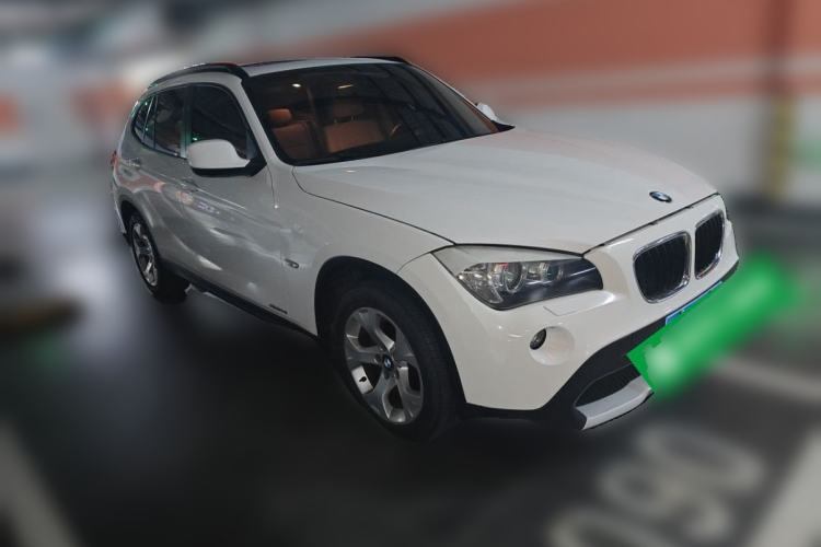 Used BMW X1 2012 sDrive18i Luxury Model Front Right 45 Deg