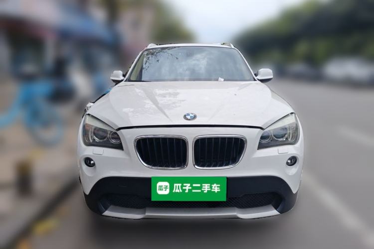 Used BMW X1 2012 xDrive20i Luxury Model Front