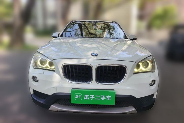 Used BMW X1 2012 sDrive18i Luxury Edition Front