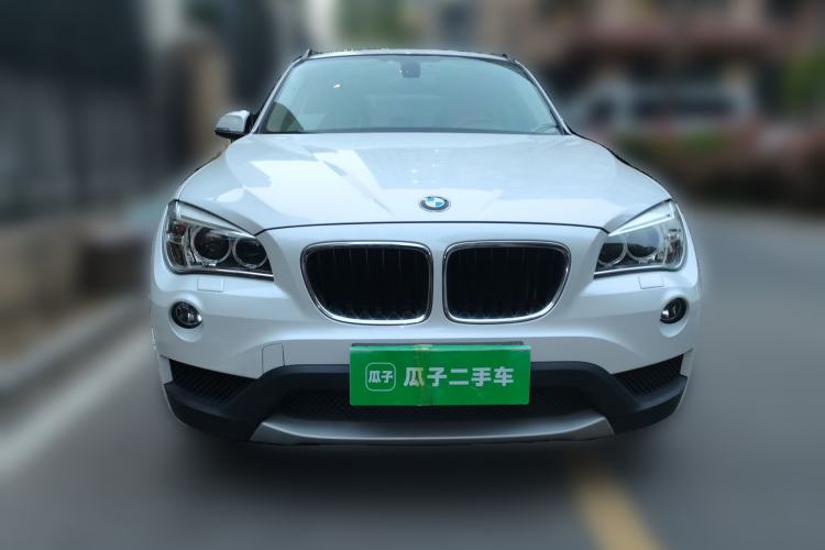 Used BMW X1 2012 sDrive18i Luxury Edition Front