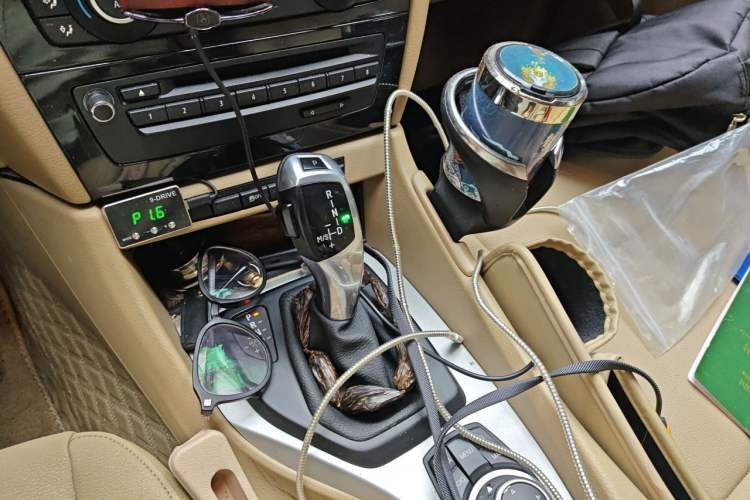 Used BMW X1 2012 sDrive18i Luxury Edition Gear Lever