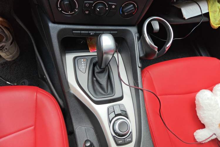 Used BMW X1 2012 sDrive18i Fashion Model Gear Lever
