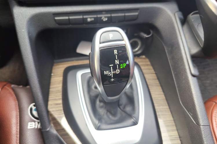 Used BMW X1 2012 xDrive20i Luxury Model Gear Lever