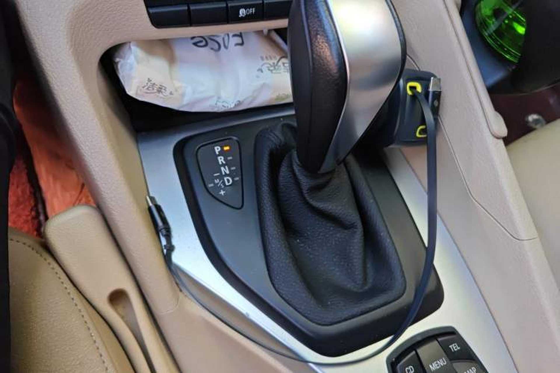 Used BMW X1 2012 sDrive18i Luxury Model Gear Lever