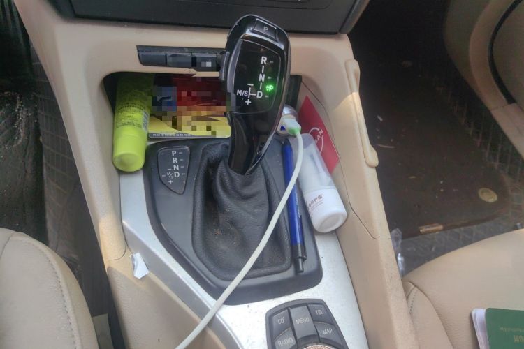 Used BMW X1 2012 sDrive18i Luxury Model Gear Lever