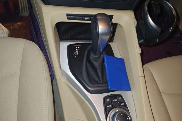 Used BMW X1 2012 sDrive18i Luxury Model Gear Lever