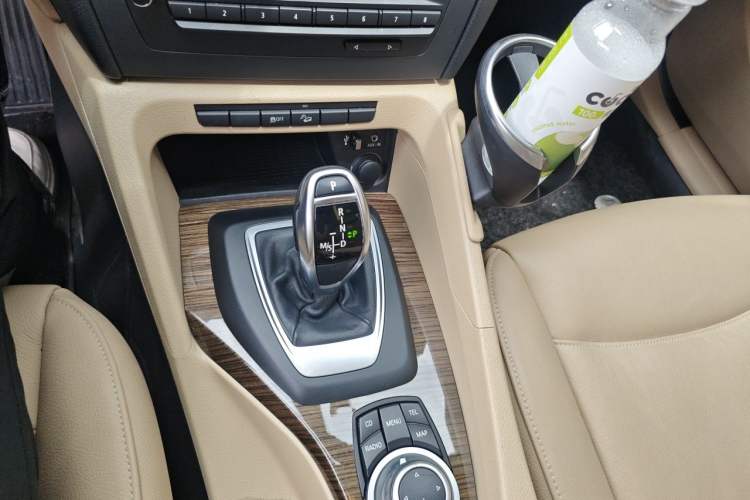 Used BMW X1 2012 xDrive20i Luxury Model Gear Lever