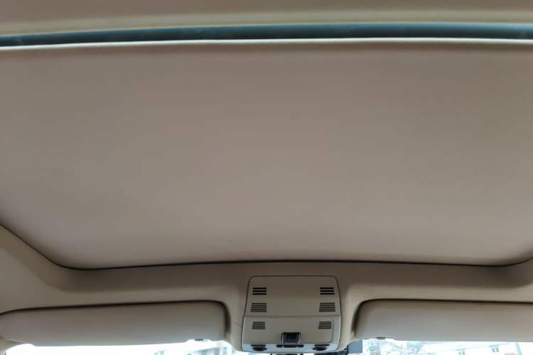 Used BMW X1 2012 sDrive18i Luxury Model Headliner