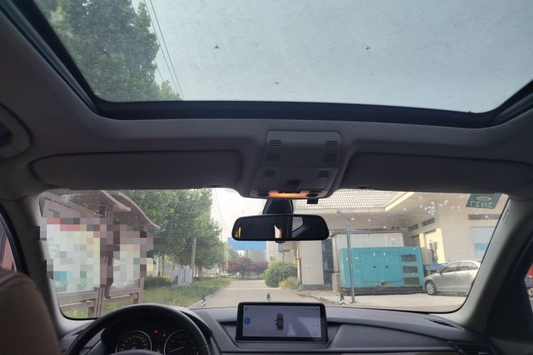 Used BMW X1 2012 xDrive20i Luxury Model Headliner