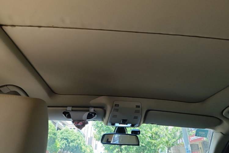 Used BMW X1 2012 sDrive18i Luxury Model Headliner