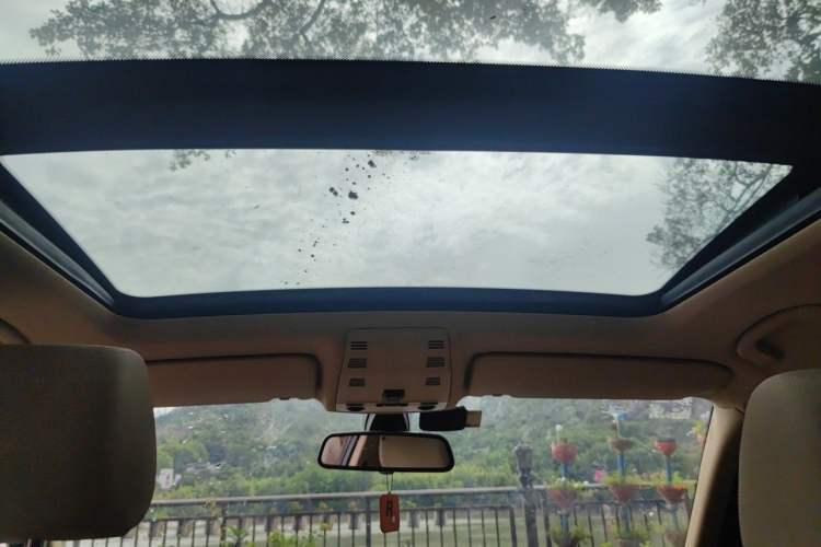 Used BMW X1 2012 sDrive18i Luxury Model Headliner