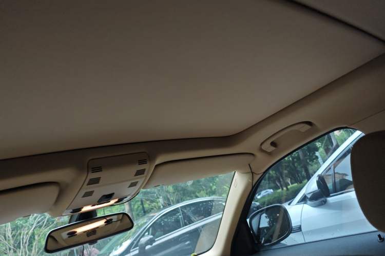 Used BMW X1 2012 xDrive20i Headliner