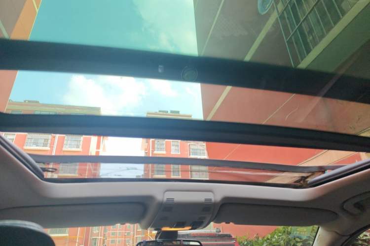 Used BMW X1 2012 sDrive18i Luxury Edition Headliner