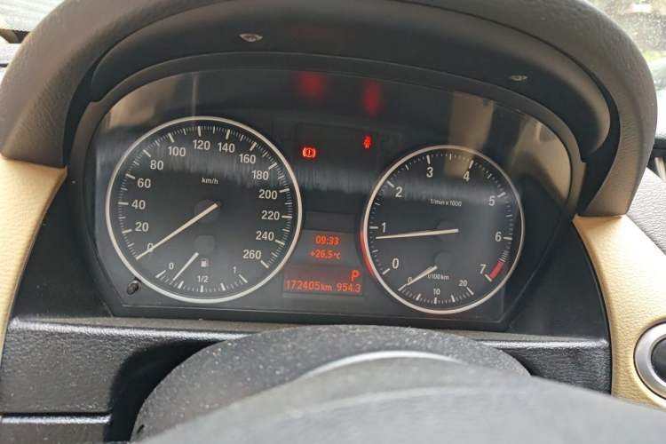 Used BMW X1 2012 sDrive18i Luxury Edition Instrument Cluster