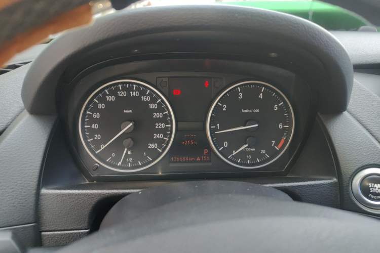 Used BMW X1 2012 sDrive18i Luxury Edition Instrument Cluster