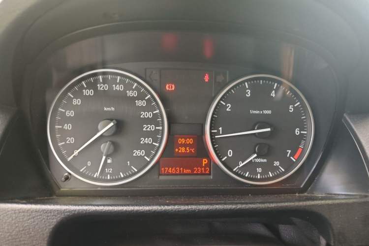 Used BMW X1 2012 sDrive18i Fashion Model Instrument Cluster
